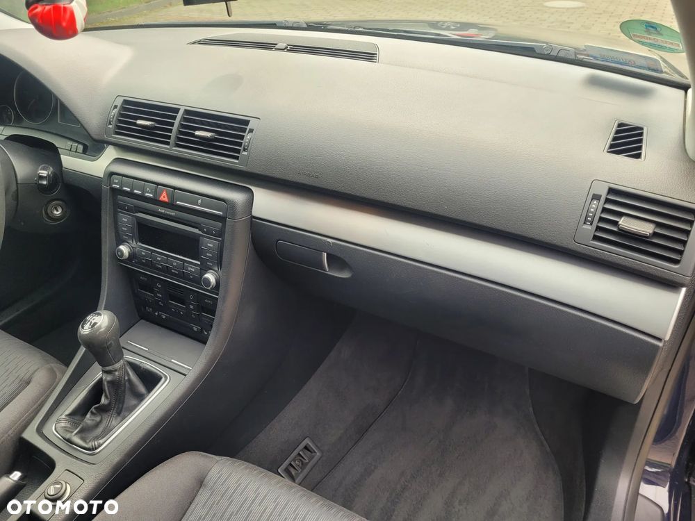 Audi A4 Avant - 10