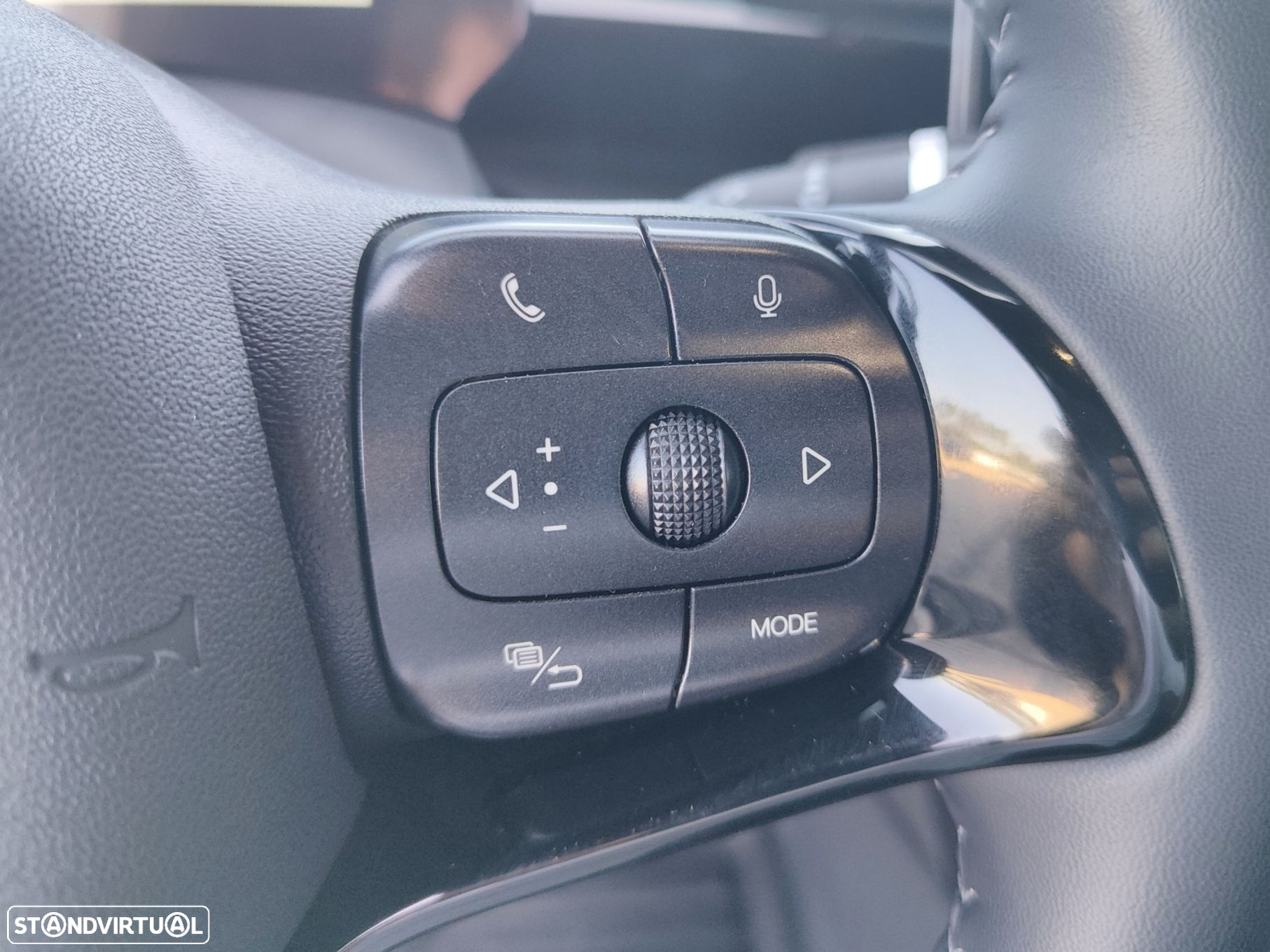 BYD Dolphin 60.4 kWh Design - 20