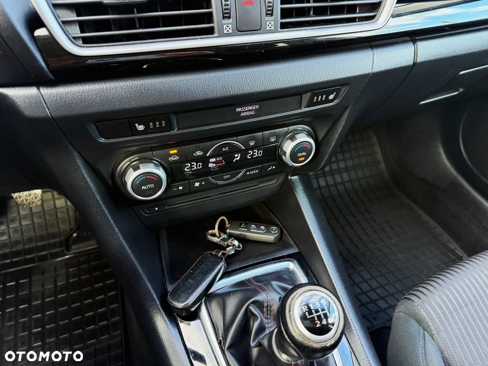 Mazda 3 - 14