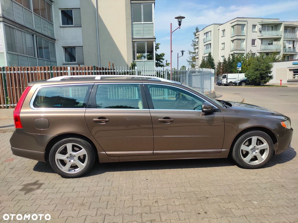 Volvo V70 D4 Momentum - 4