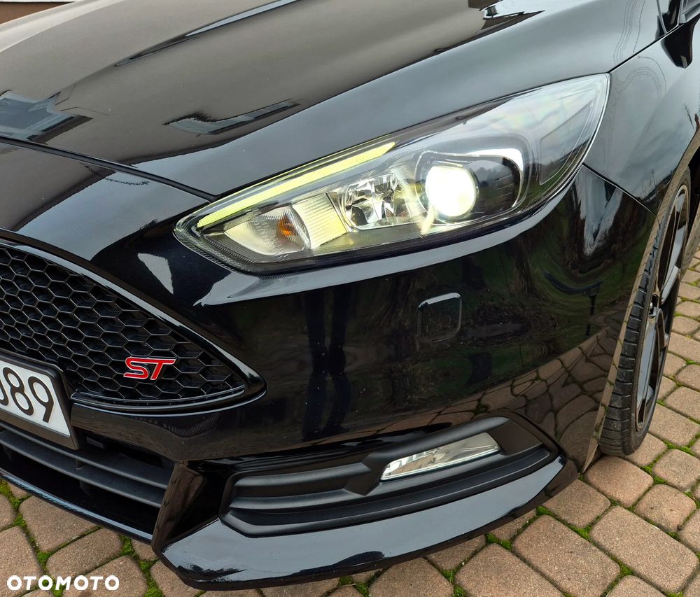 Ford Focus 2.0 TDCi ST - 26