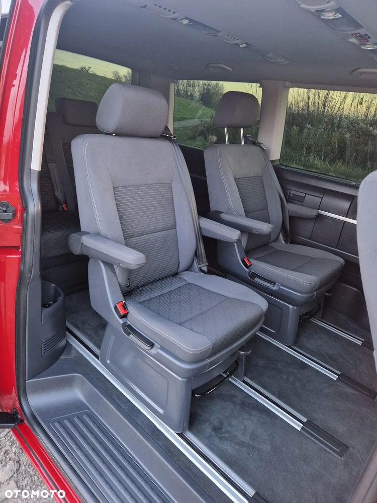 Volkswagen Multivan - 23
