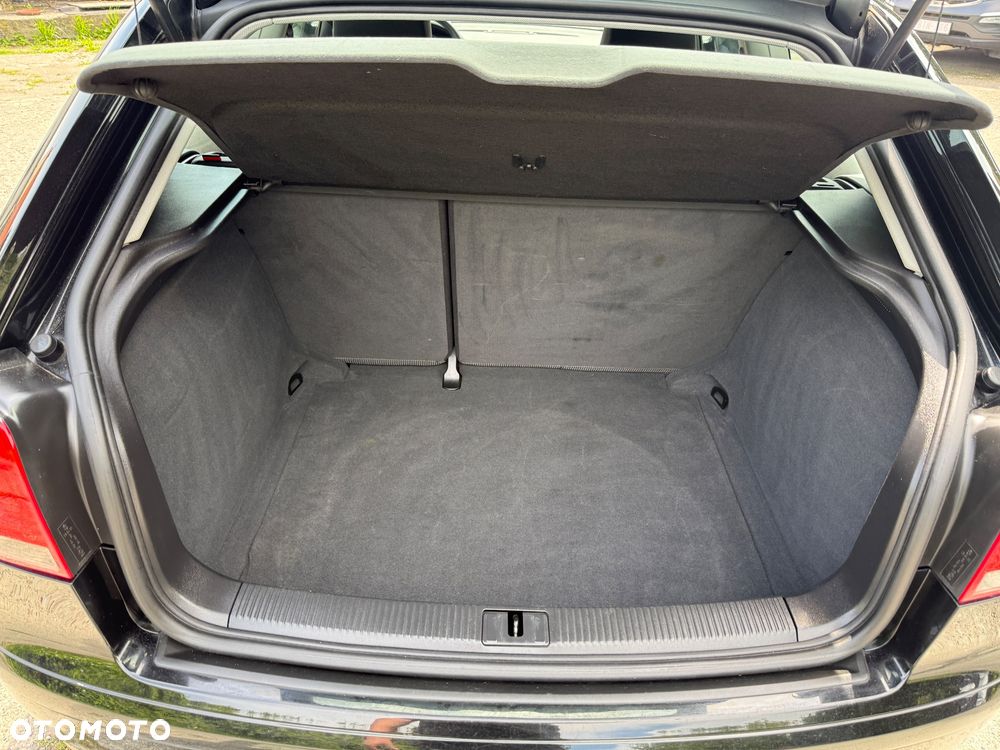 Audi A3 3-drzwiowe 1.6 Ambition - 20