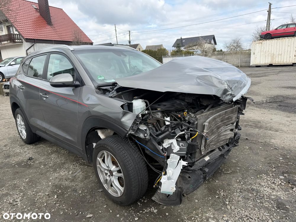 Hyundai Tucson 1.6 GDi 2WD Select - 33