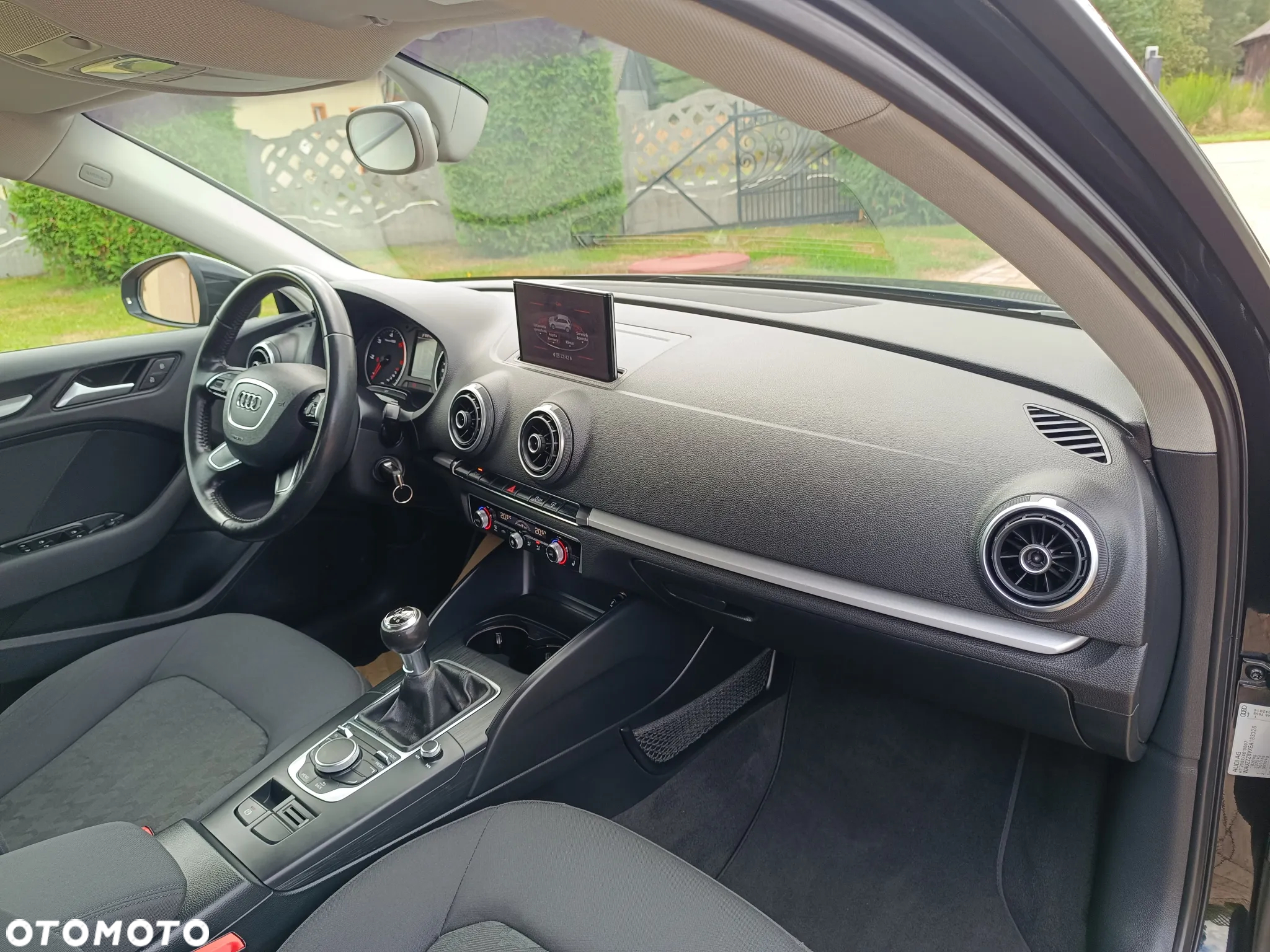 Audi A3 1.6 TDI S line Sportpaket - 7