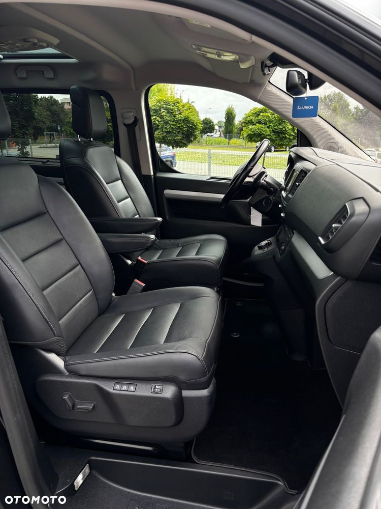 Peugeot Traveller L3 2.0 EAT8 Allure - 17