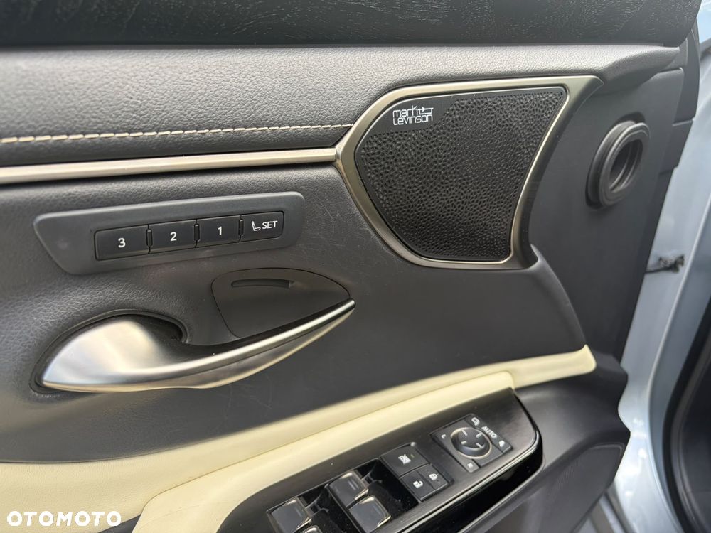 Lexus ES 300h Prestige - 34