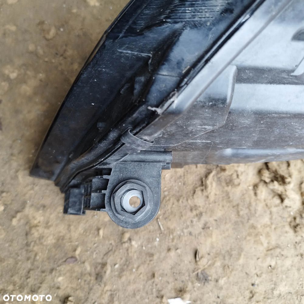 zderzak przód pas octavia 3 III lift reflektor prawy - 9