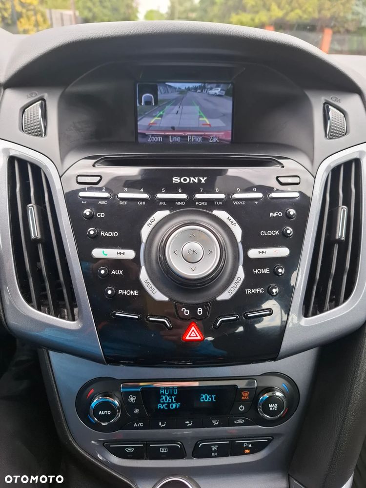 Ford Focus 2.0 TDCi DPF SYNC Edition - 14