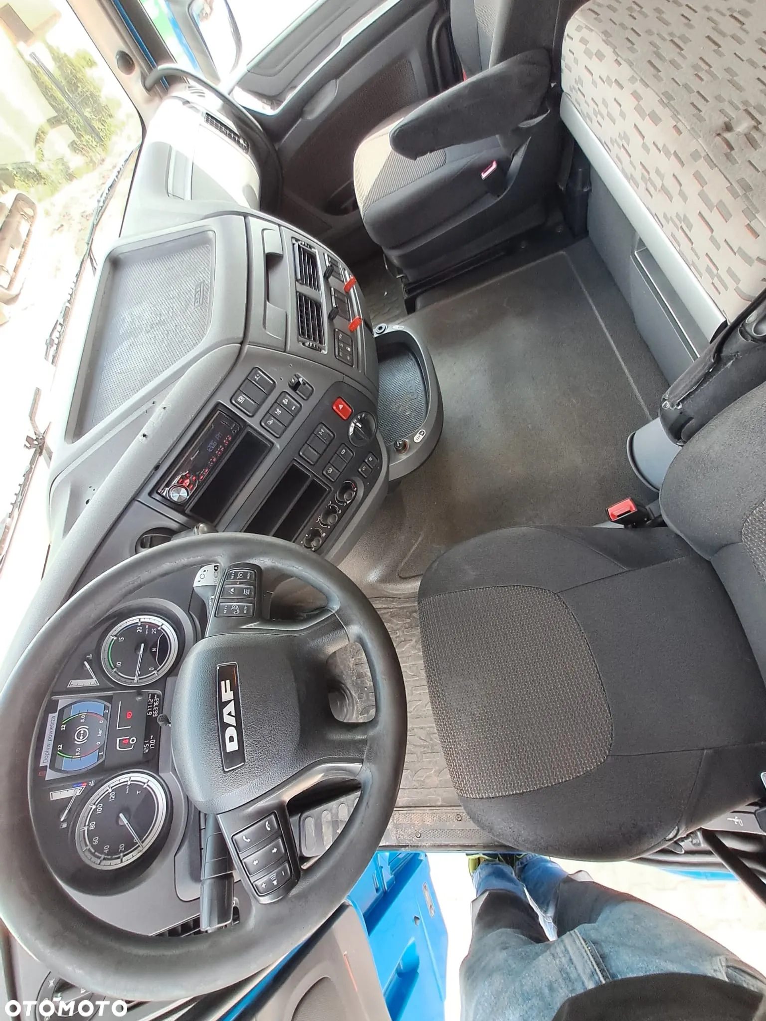 DAF XF - 9