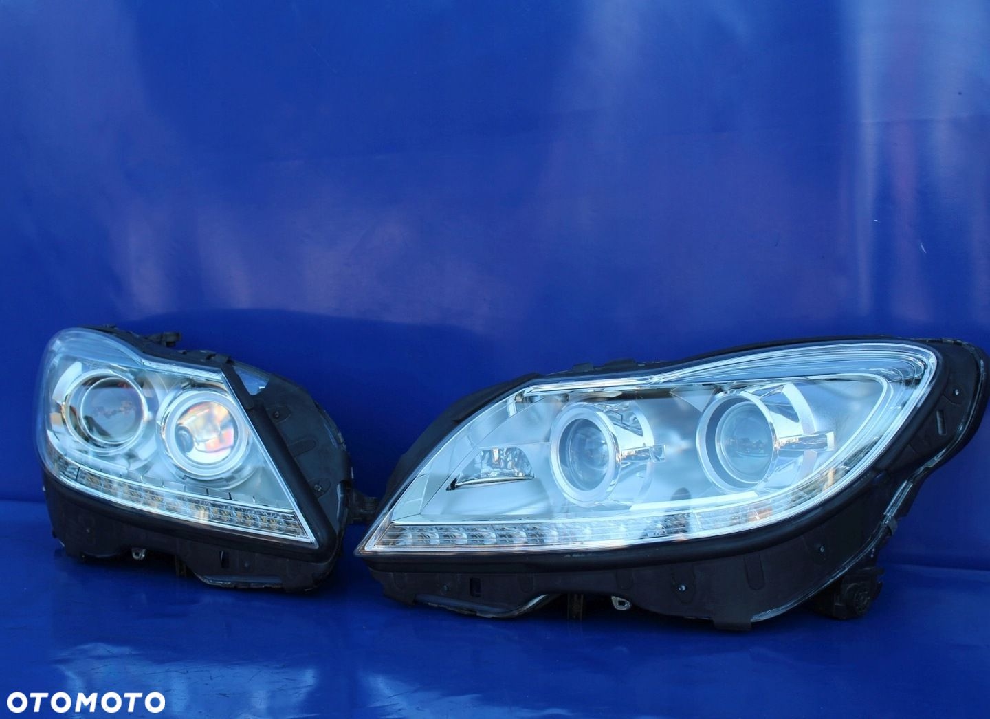 Reflektory prawy  lewy komplet Led ILS OE Mercedes W216 C216 Lift Europa - 1