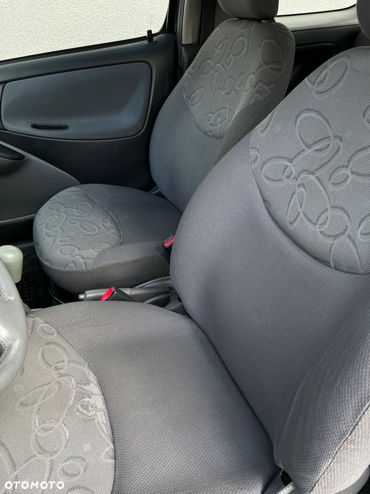 Toyota Yaris - 13