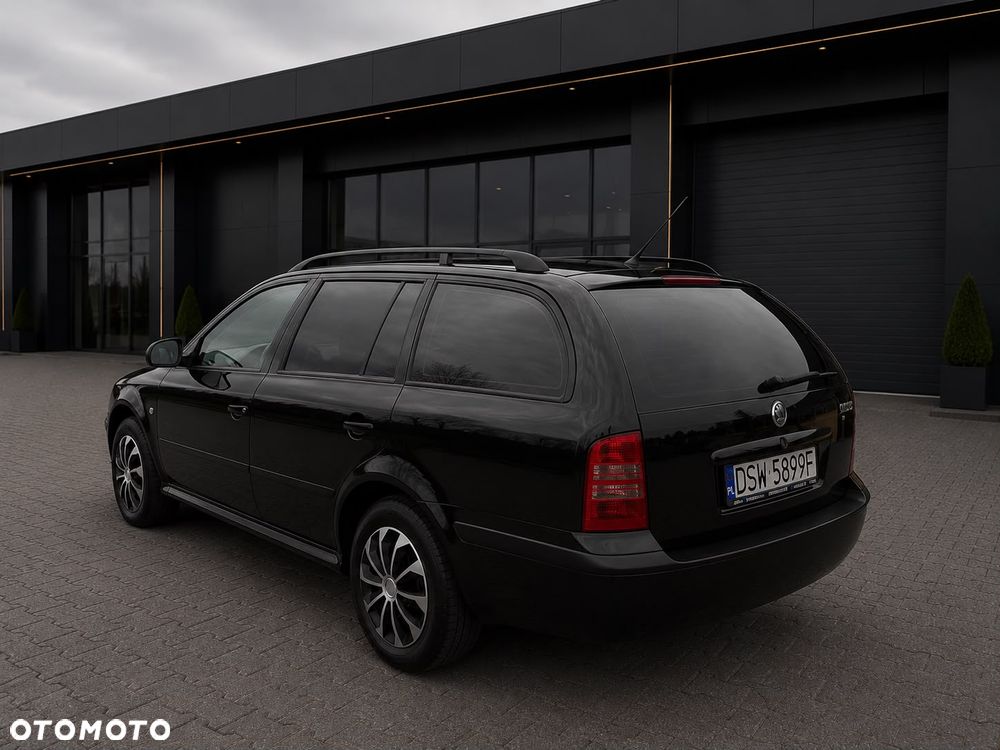 Skoda Octavia 1.6 Tour - 2