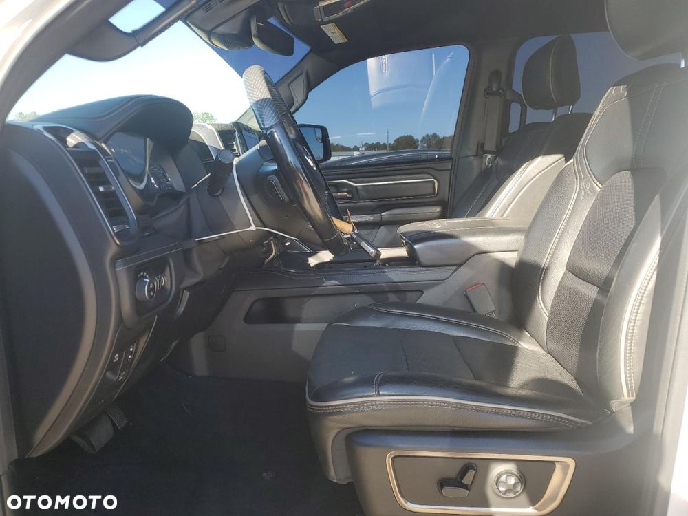 RAM 1500 5.7 Crew Cab Shortbed Limited Black - 6