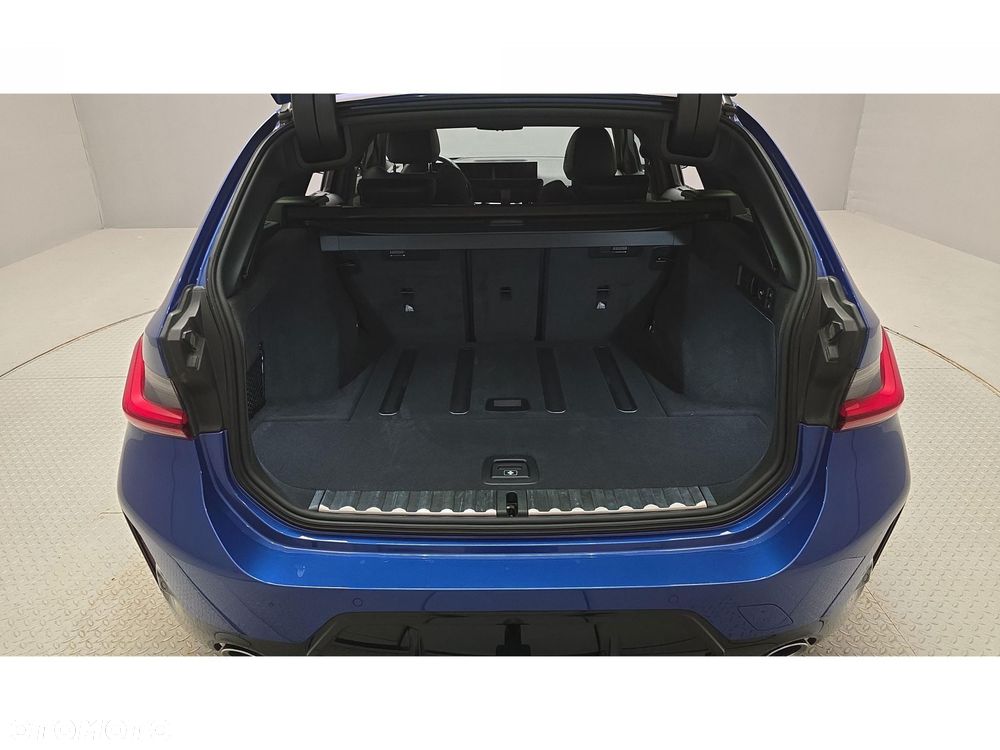 BMW Seria 3 320d xDrive M Sport - 24
