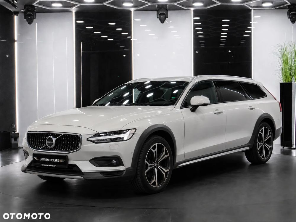 Volvo V90 Cross Country B5 D AWD Pro - 2