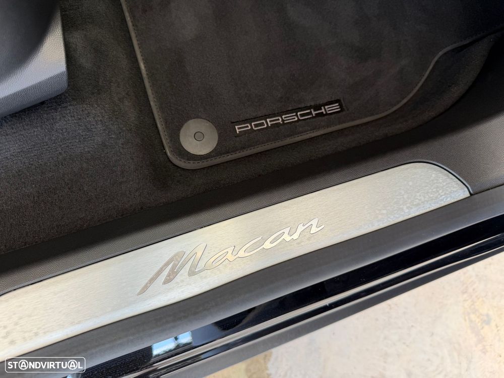 Porsche Macan Electric - 18