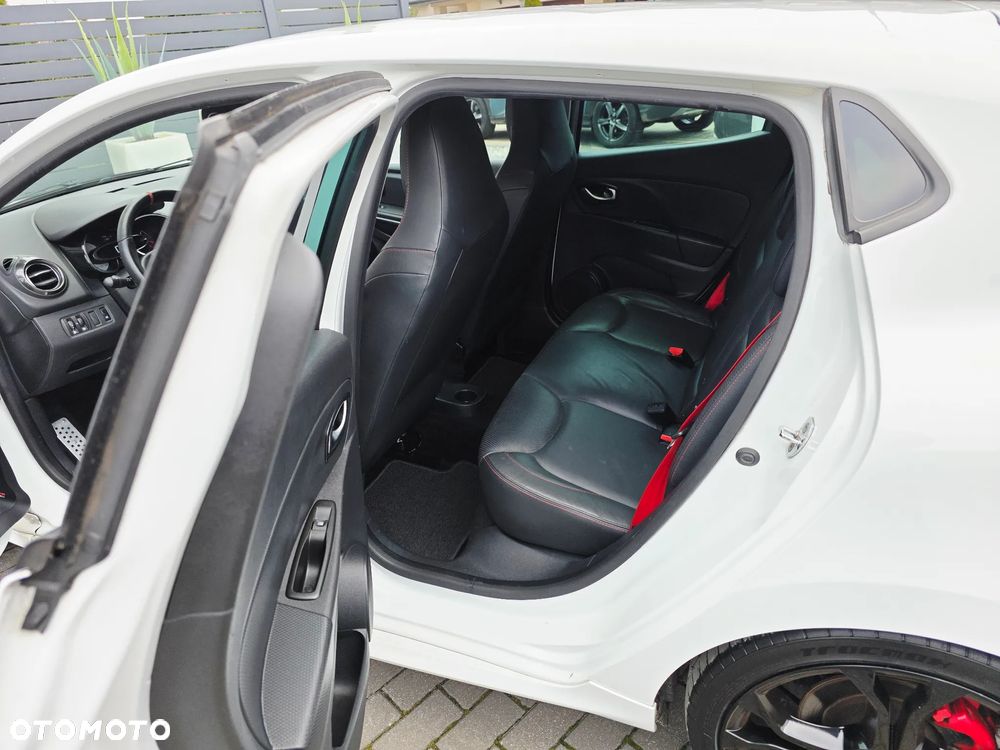 Renault Clio TCe 220 EDC R.S Trophy - 16