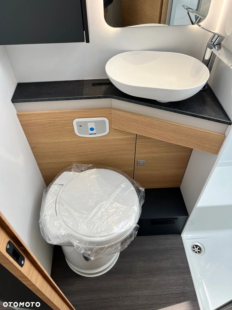 Adria Coral XL 660 SL - 18