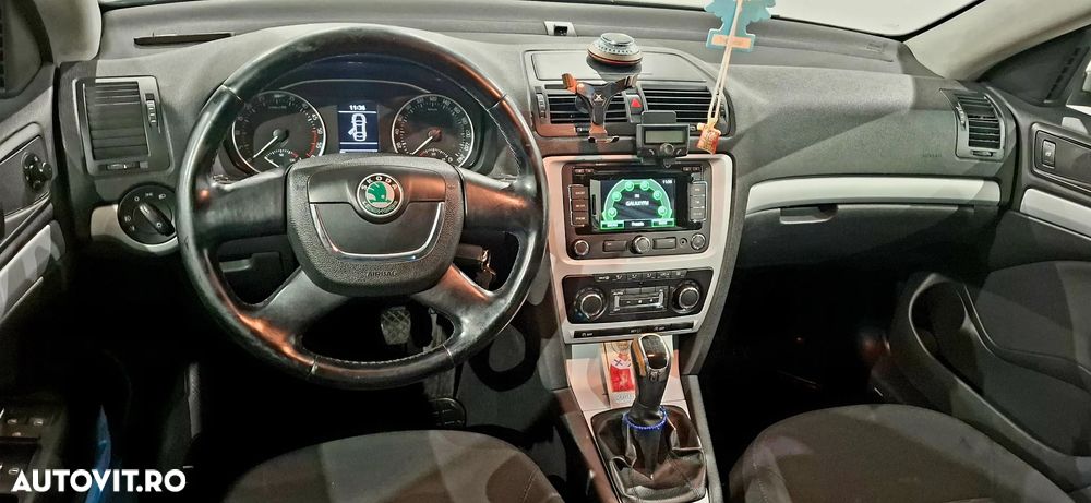 Skoda Octavia 1.6 TDI DPF Ambition - 3