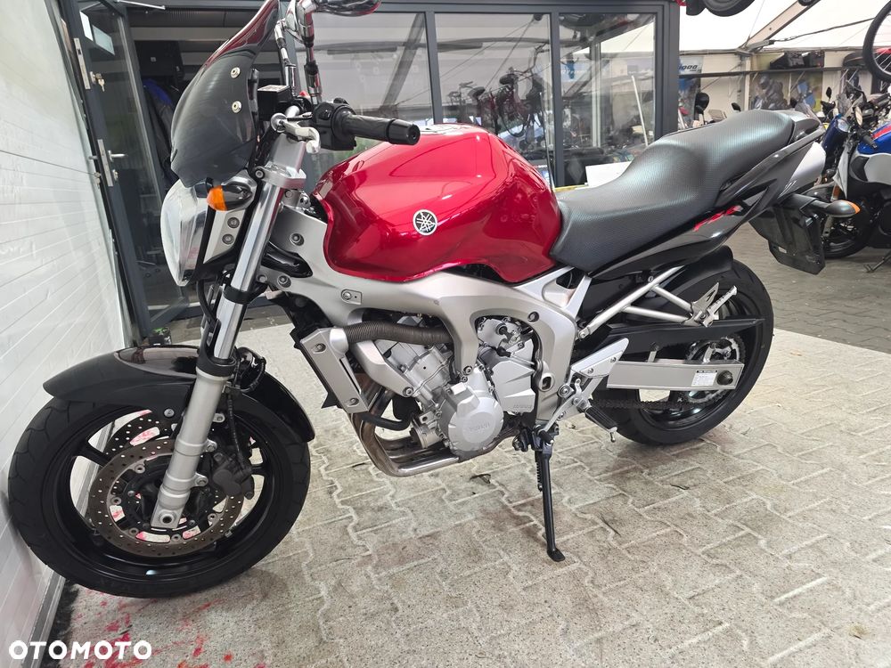 Yamaha FZ - 19