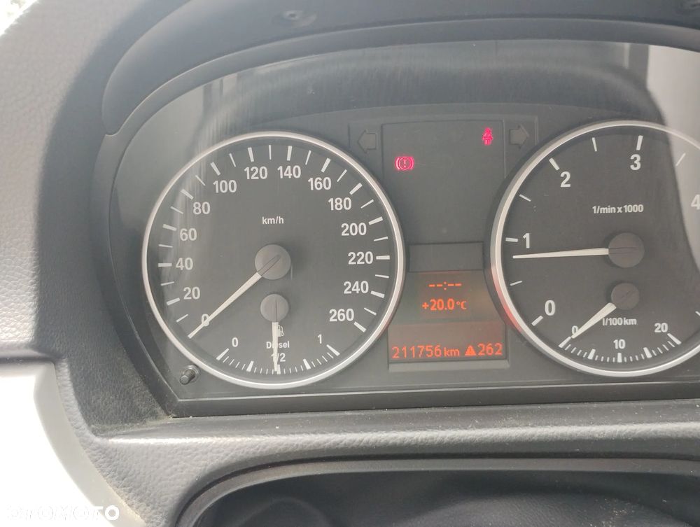BMW Seria 3 318d - 6