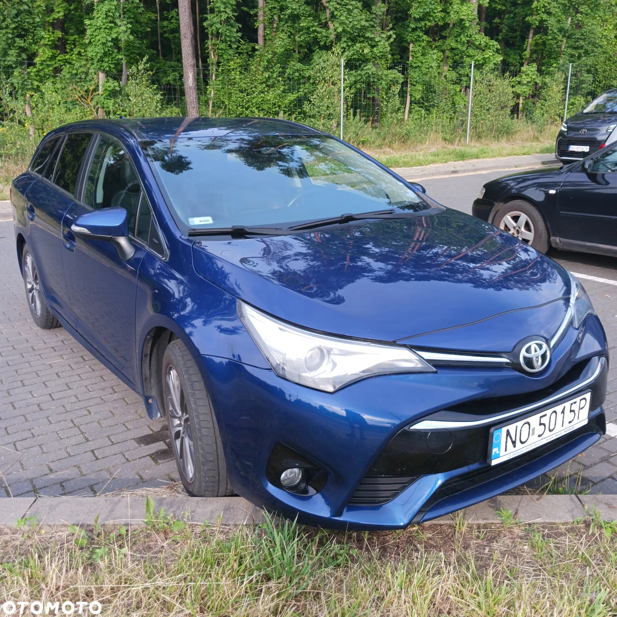 Toyota Avensis 1.8 Premium MS - 8