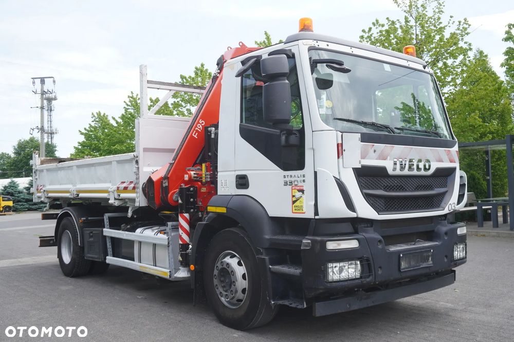 Iveco Stralis 330 E6 / HDS Fassi 195A 8,5 t / wywrotka 3-stronna - 8