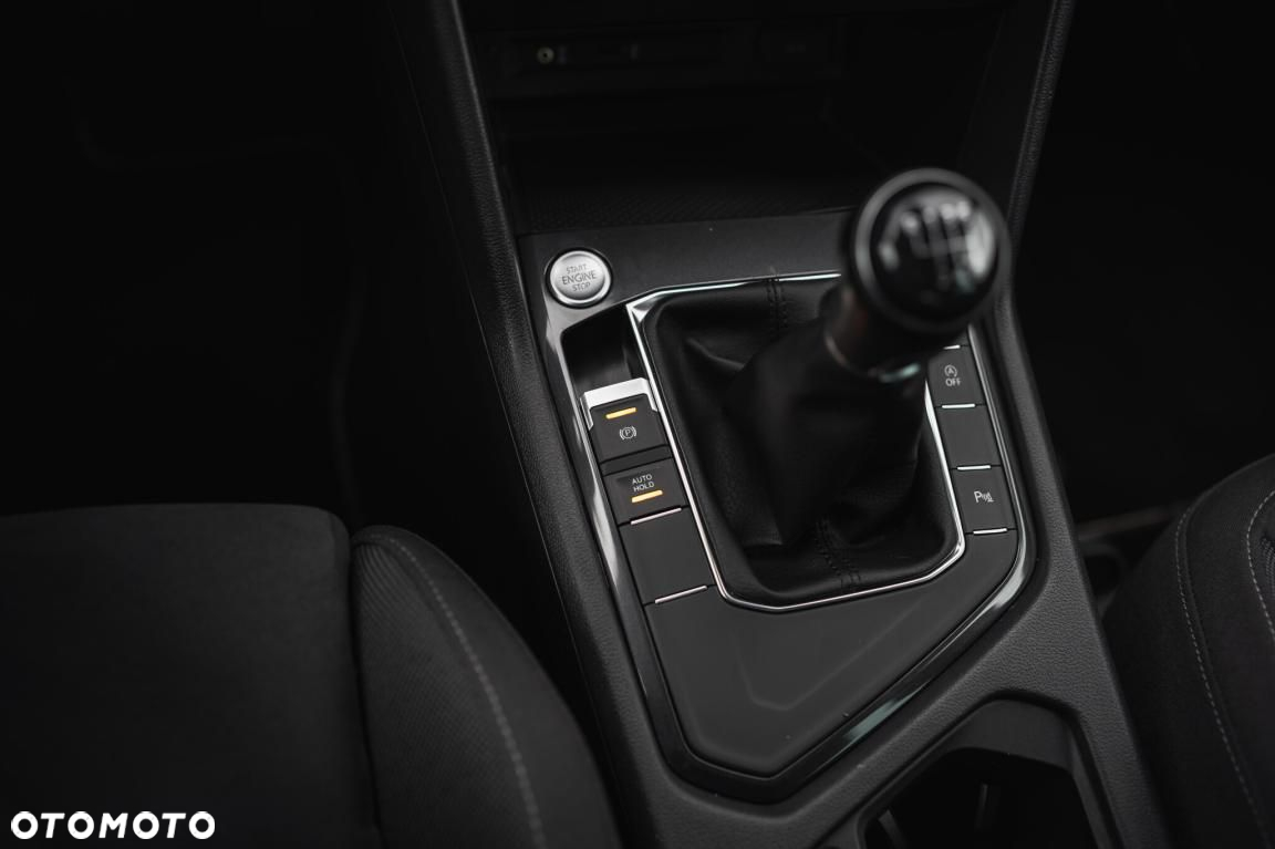 Volkswagen Tiguan - 21