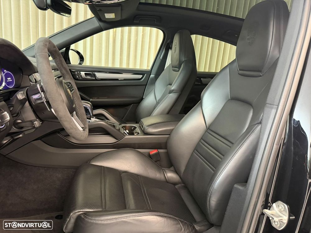 Porsche Cayenne Coupé E-Hybrid Platinum Edition - 10
