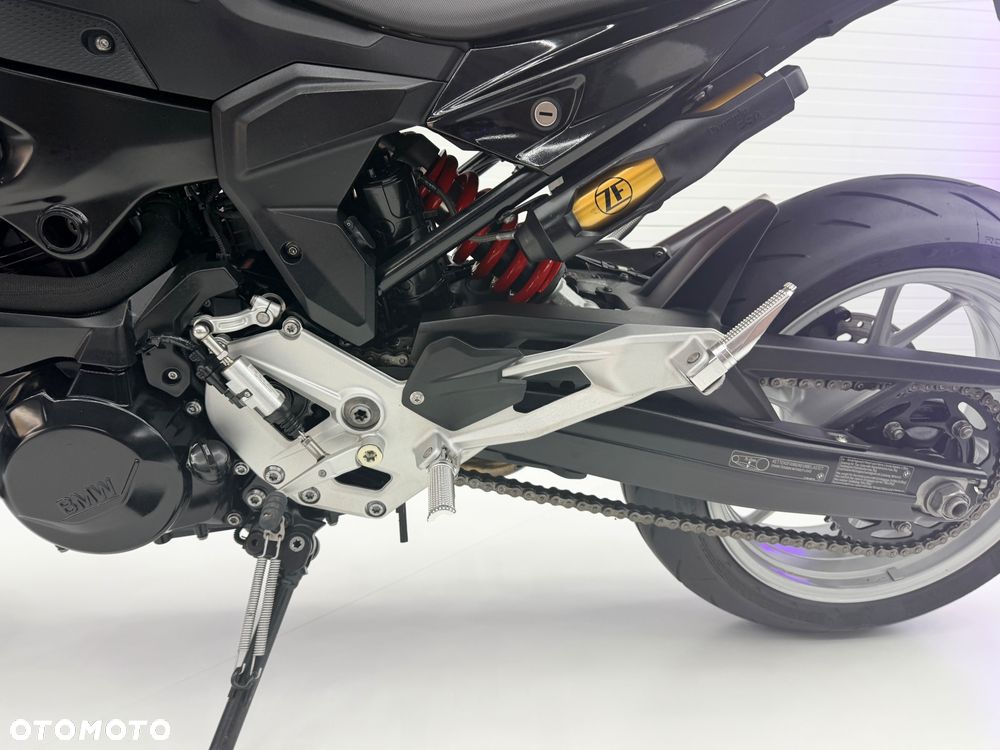 BMW R - 13