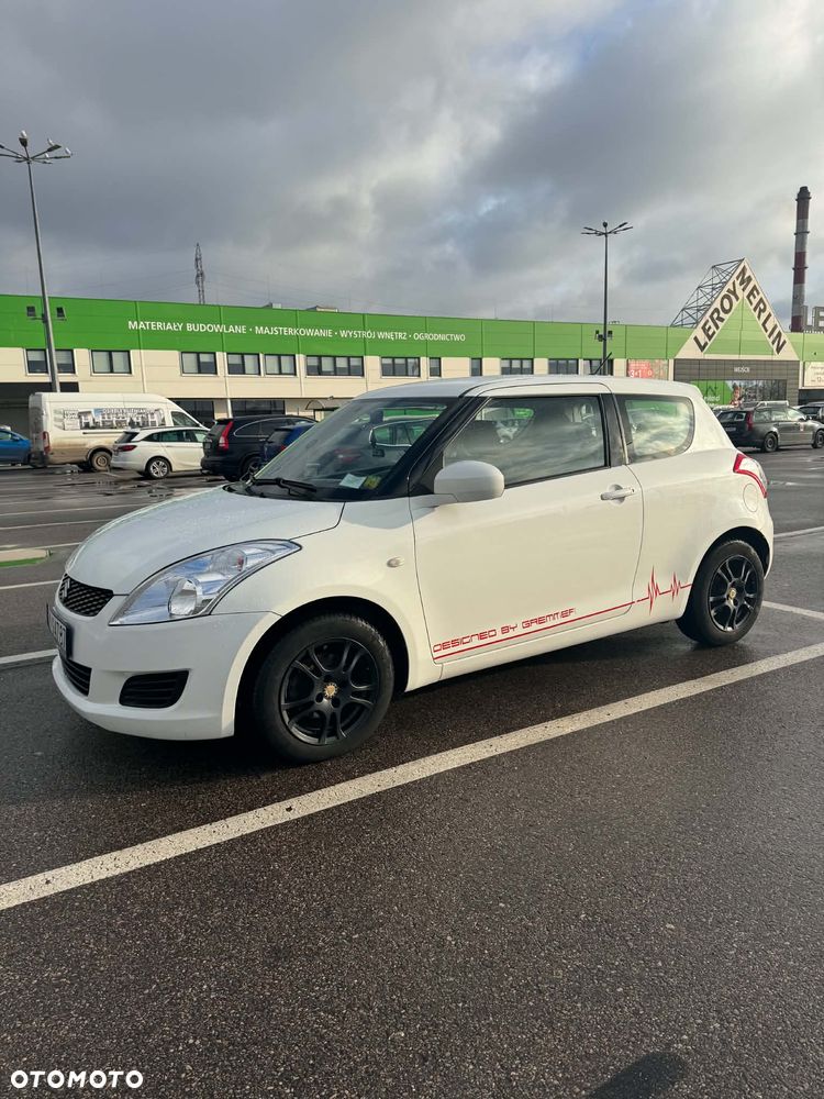 Suzuki Swift 1.2 - 3