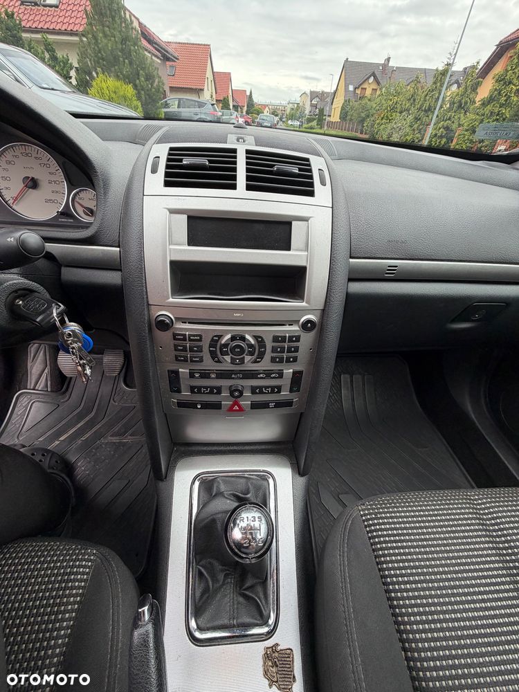 Peugeot 407 - 13