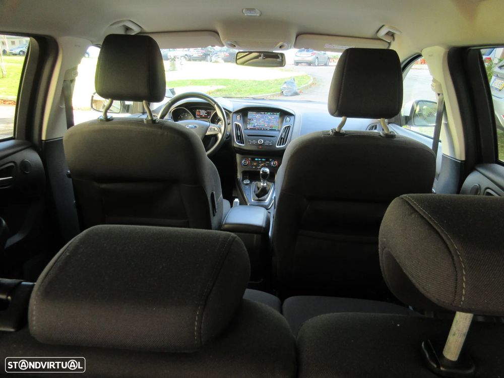 Ford Focus SW 1.5 TDCi Titanium - 36