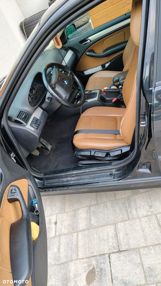 BMW Seria 3 316i - 4