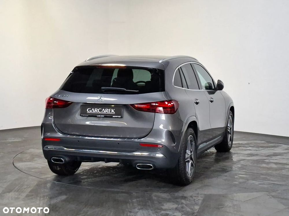 Mercedes-Benz GLA 200 AMG Line - 6