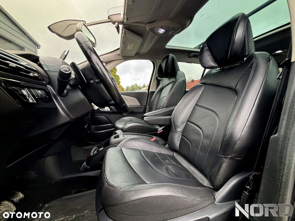 Citroën C4 Grand Picasso BlueHDi 120 EAT6 Exclusive - 27