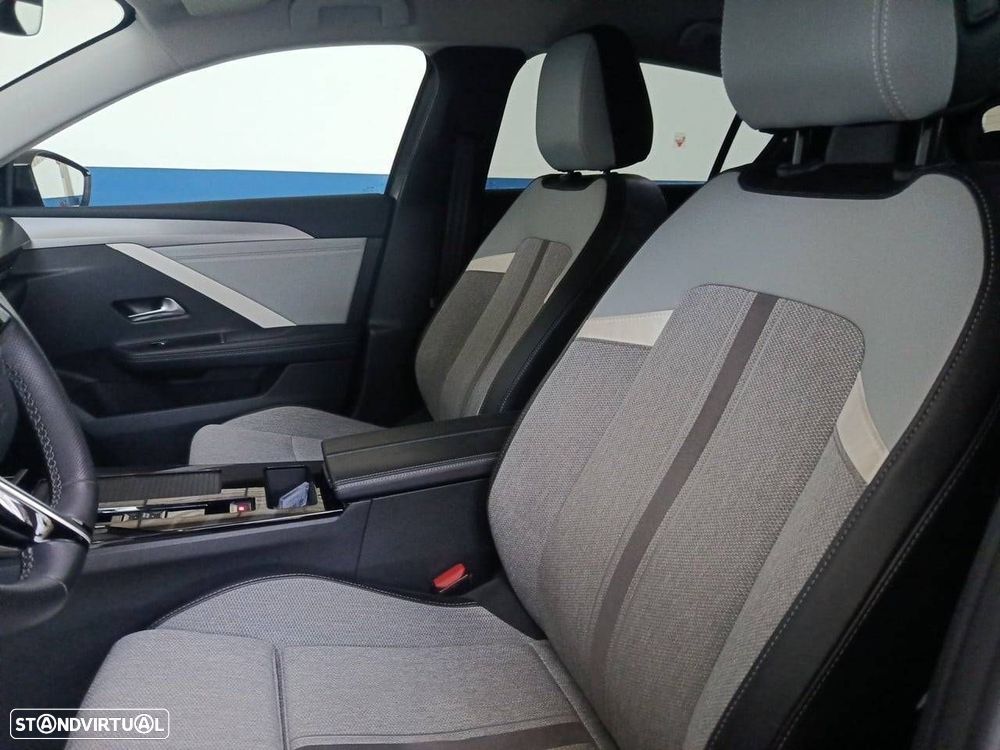 Opel Astra 1.5 D Elegance Aut. - 9