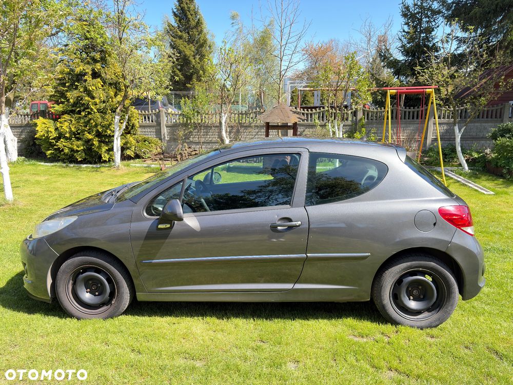 Peugeot 207 - 3