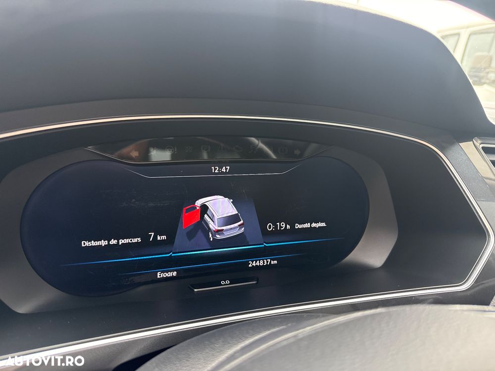 Volkswagen Tiguan - 12