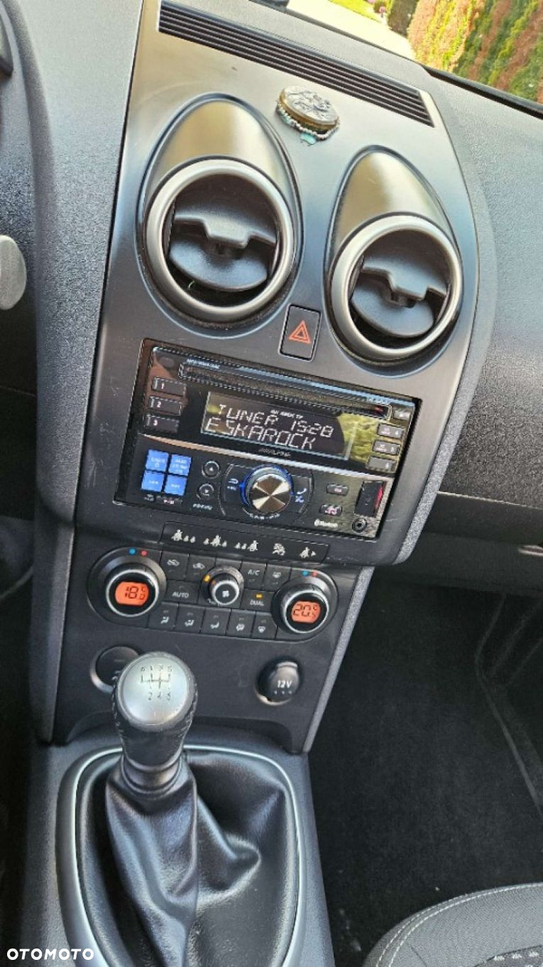 Nissan Qashqai - 23