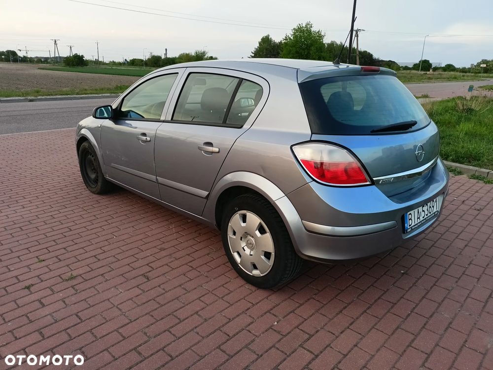 Opel Astra 1.6 Enjoy - 4