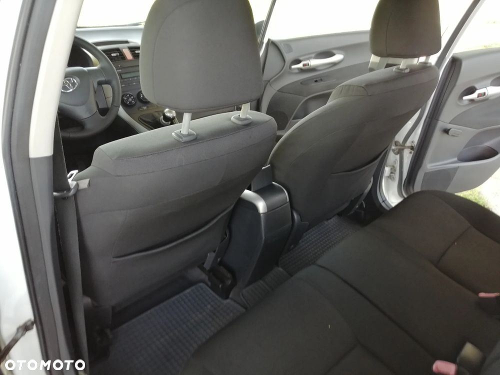 Toyota Auris 1.4 VVT-i Luna - 10
