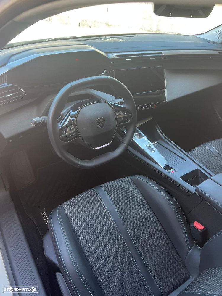 Peugeot 308 1.2 PureTech Allure EAT8 - 16