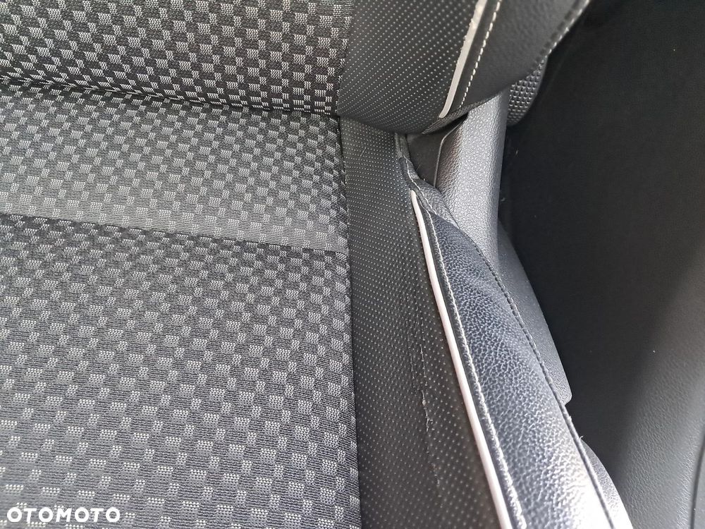 Kia XCeed 1.4 T-GDI L Business Line DCT - 20