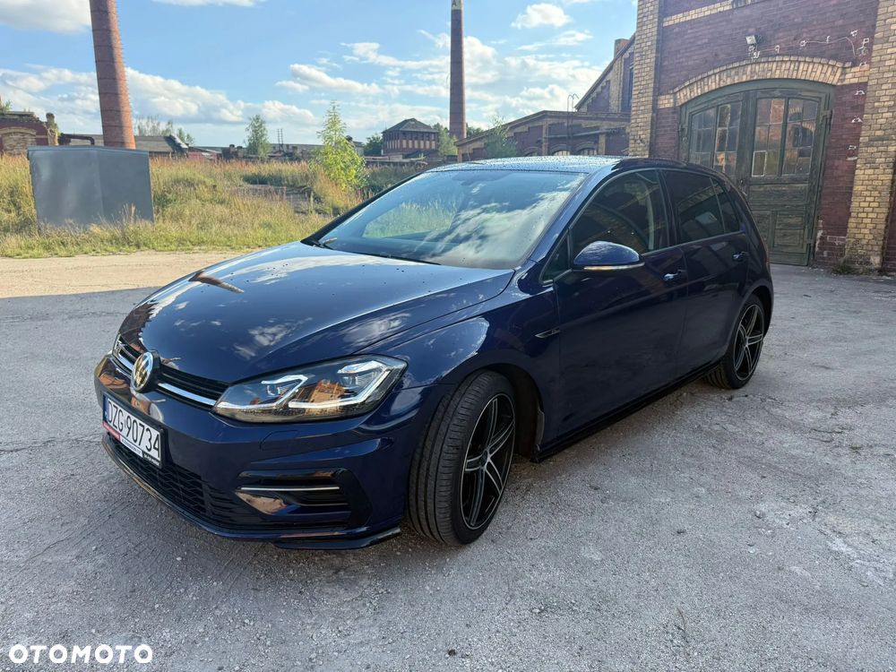 Volkswagen Golf 1.5 TSI OPF R-Line