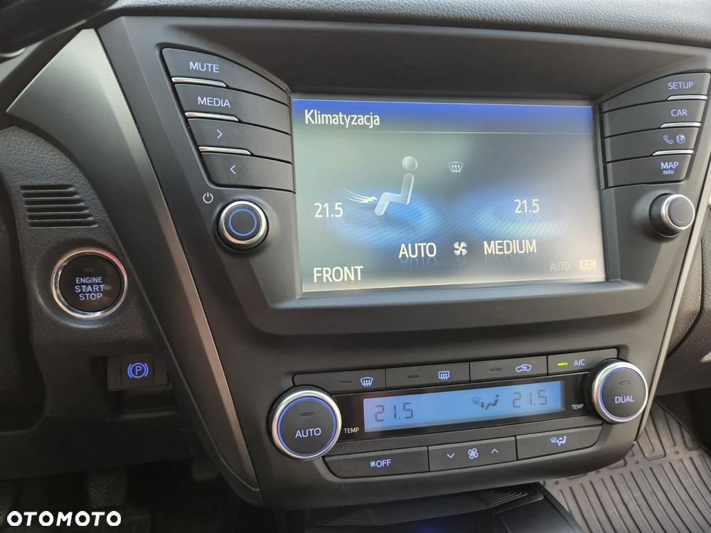 Toyota Avensis - 22