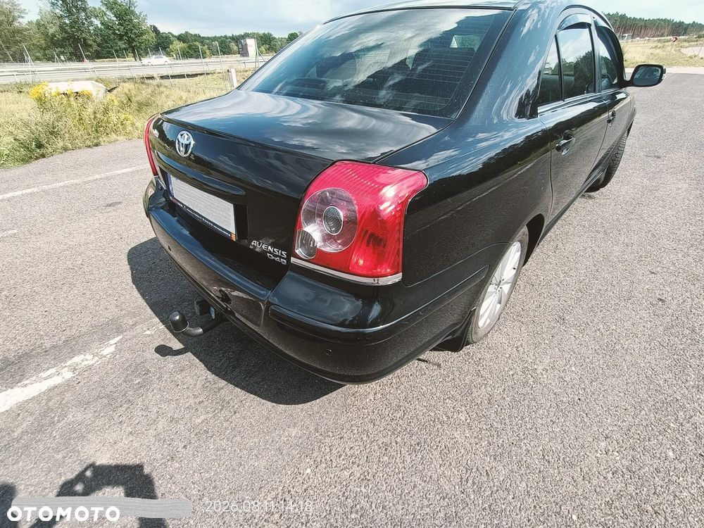 Toyota Avensis 2.0 D-4D Sol - 36
