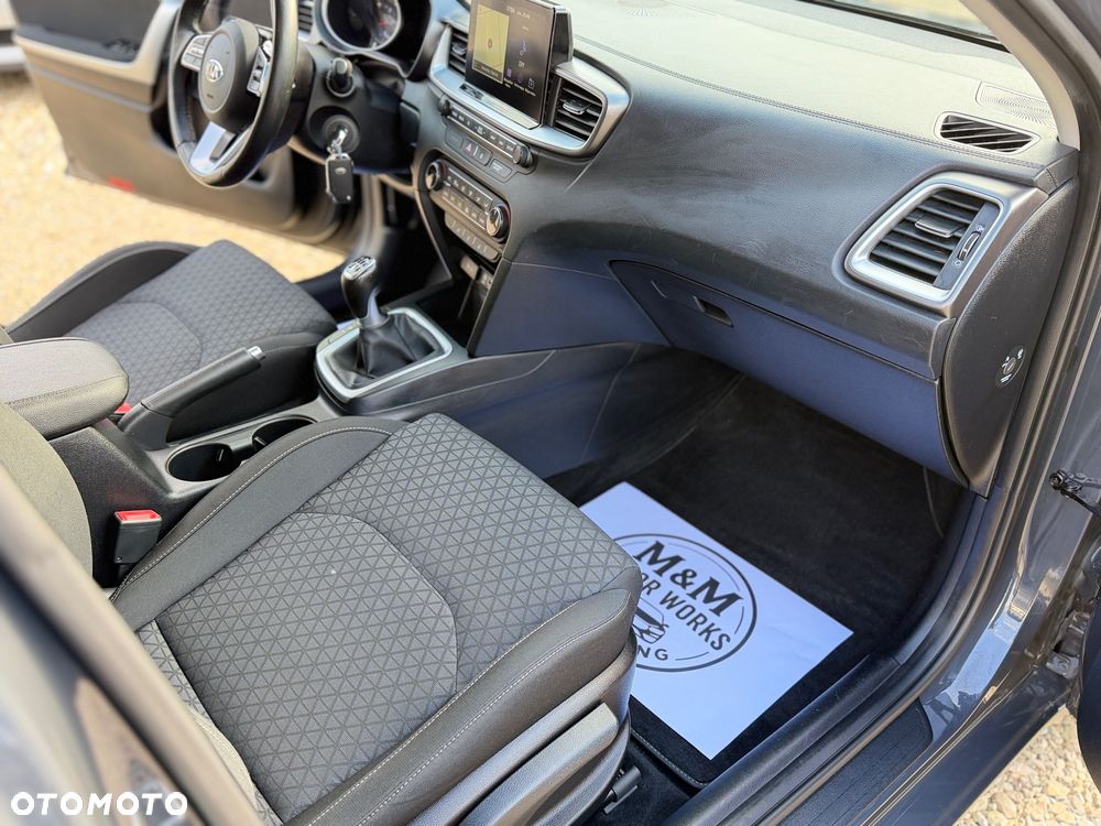 Kia Ceed 1.4 Vision - 28