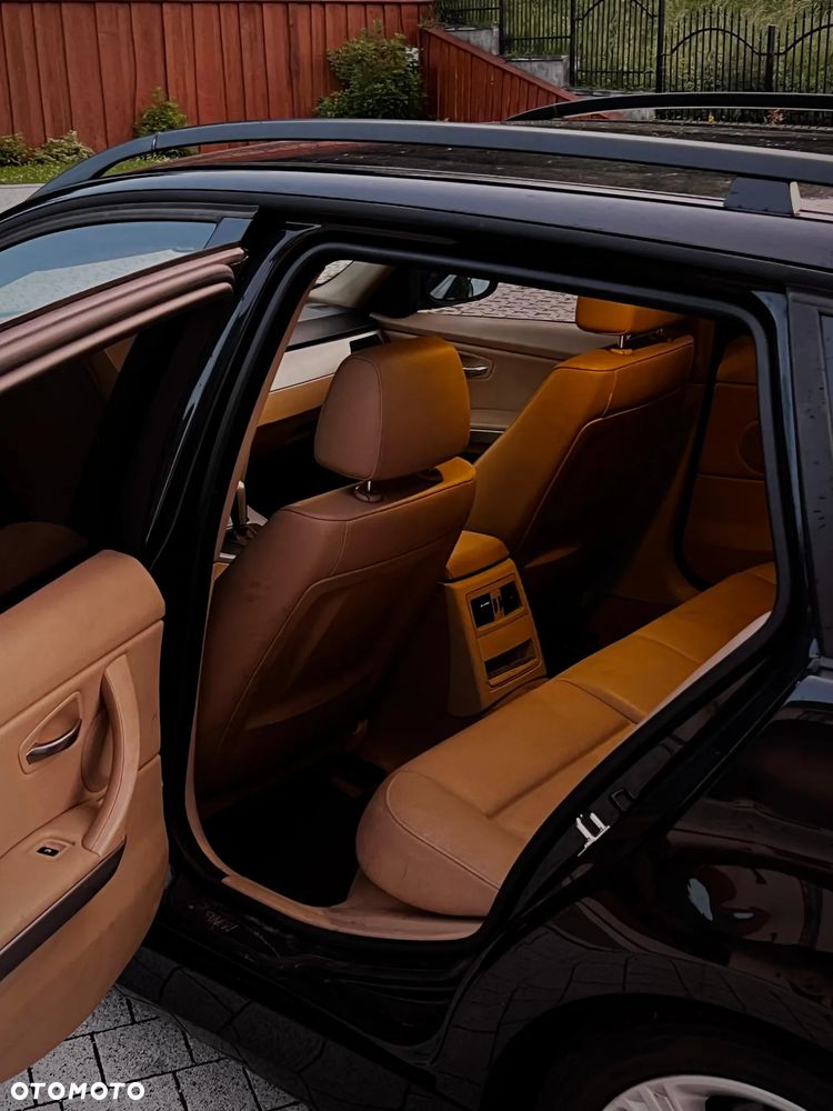 BMW Seria 3 - 12